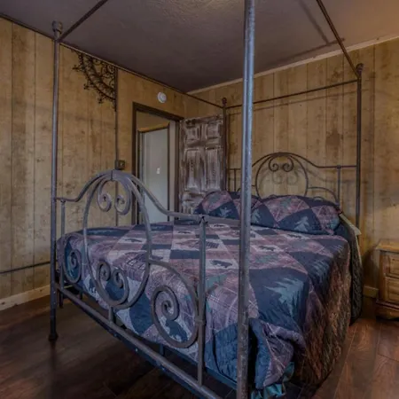 Enchanted Hideaway Cabins And Cottages Ruidoso Exterior photo