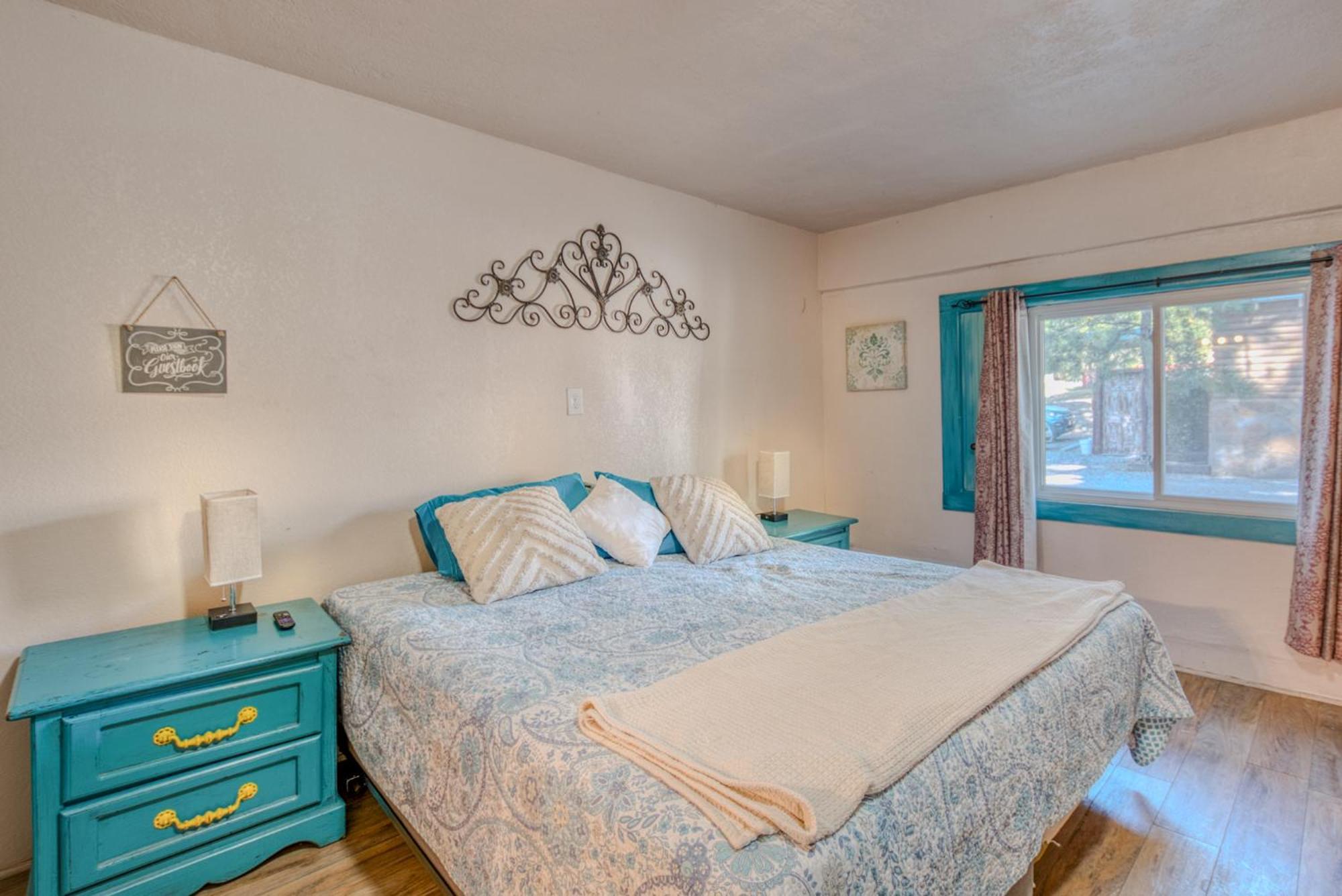 Chalet Enchanted Hideaway And