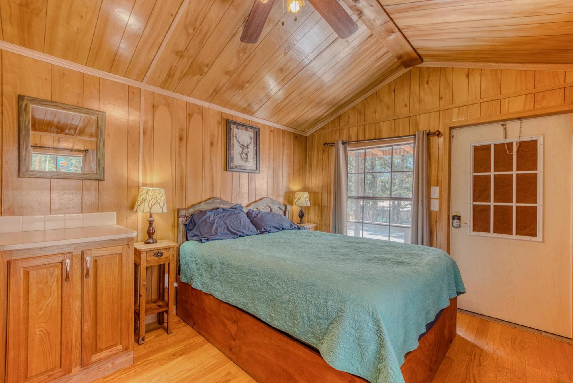 Chalet Enchanted Hideaway And